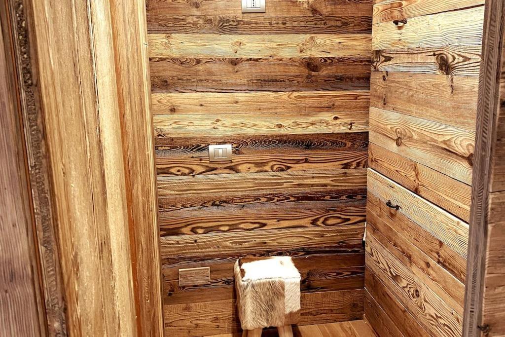 Incantevole Appartamento Stile Chalet Breuil Cervinia Exteriör bild