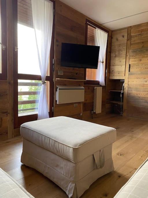 Incantevole Appartamento Stile Chalet Breuil Cervinia Exteriör bild
