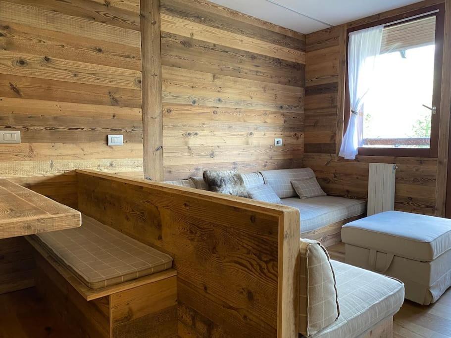 Incantevole Appartamento Stile Chalet Breuil Cervinia Exteriör bild